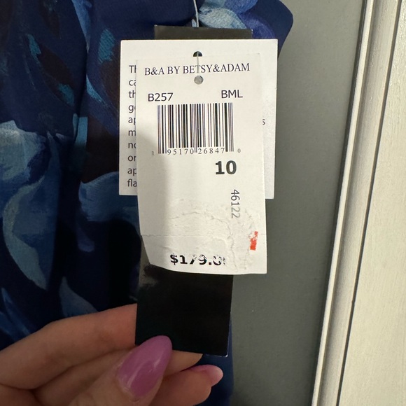 BA by Betsy &Adam Gown - Picture 2 of 10